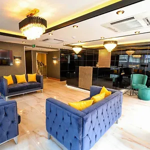 2* Aparthotel Grand Elmira